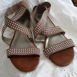 Studded Dexflex summer sandal